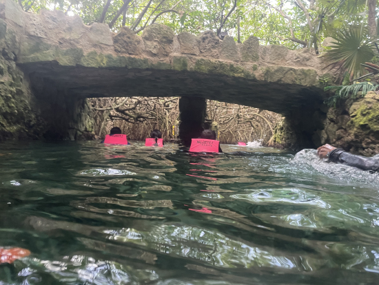 川流れ、右の左のコース