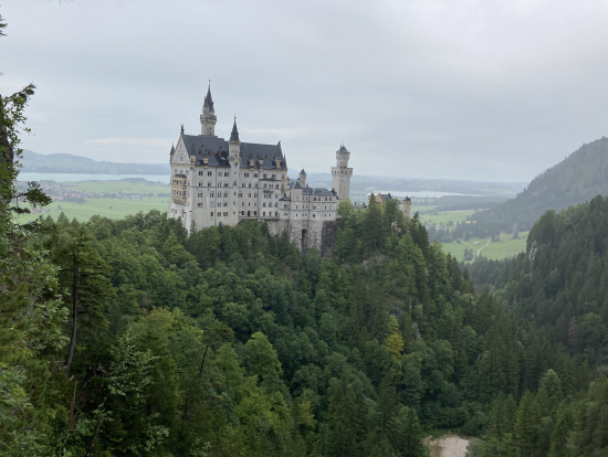 ノイシュバンシュタイン城 遠景