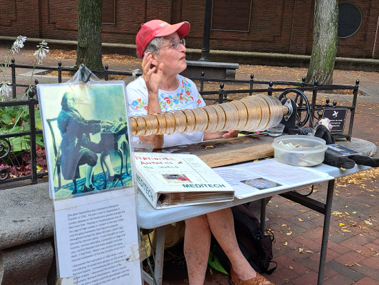 ベンジャミン・フランクリンが発明したガラスの楽器