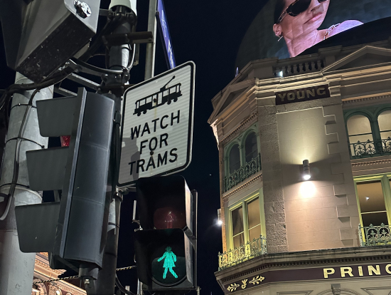 女性のデザイン