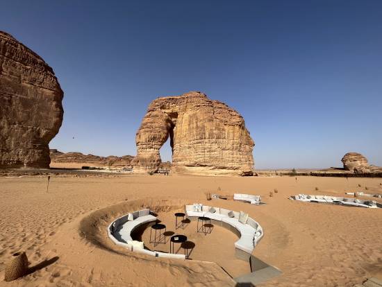 レストラン側から見たエレファントロック