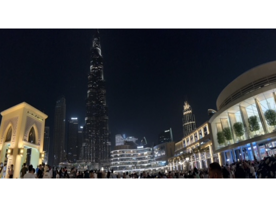 夜のブルジュハリファ界隈