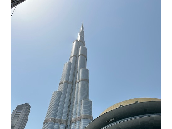 地上からブルジュハリファ