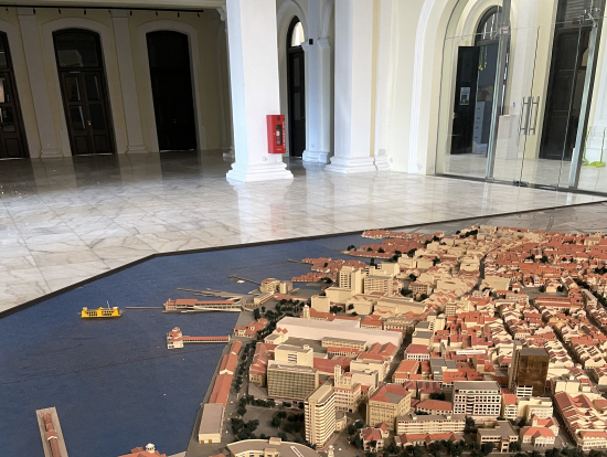 タウンホール内のジョージタウンのジオラマ