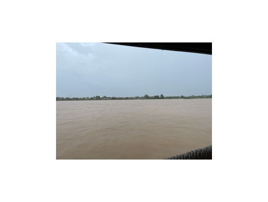 海と間違えるほどの雄大なメコン川