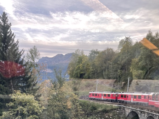 ベルニナ急行の車窓から