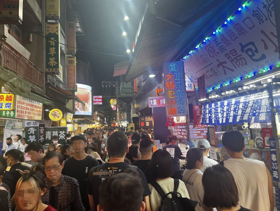みんな大好き、士林夜市。