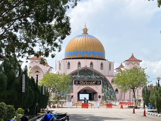 現在の水上モスク