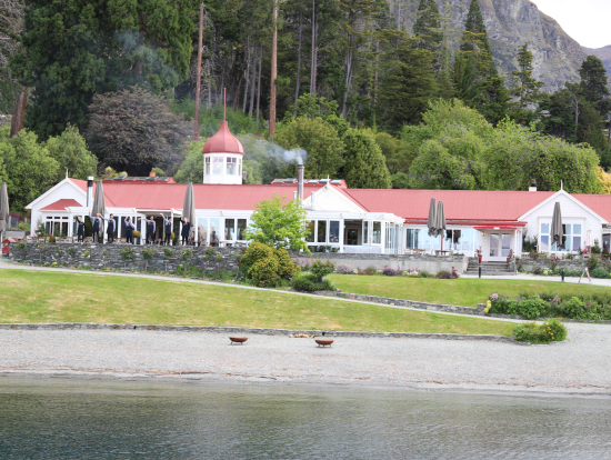 ウォーターピーク牧場