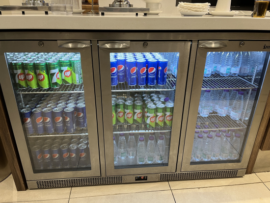 飲み物がたくさん(サウジアラビアなのでお酒はありません)