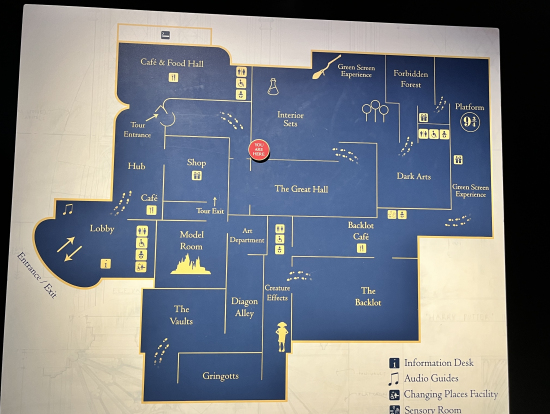 スタジオツアーの全体マップです。途中で外に出るところもあります。