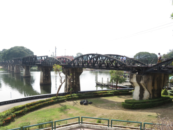 クウェー川鉄橋