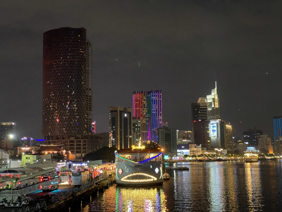 ナイトクルージング夜景