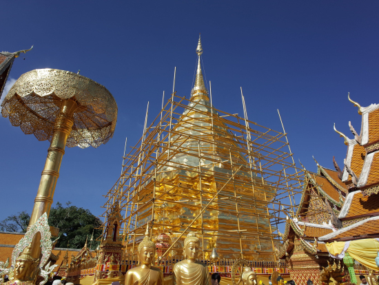 大気汚染のない、綺麗な青空でした!