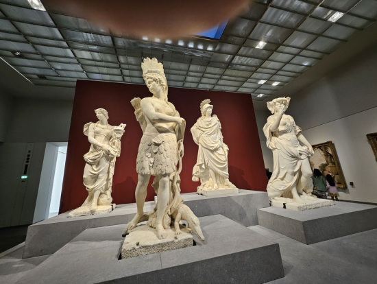 ルーヴル・アブダビ