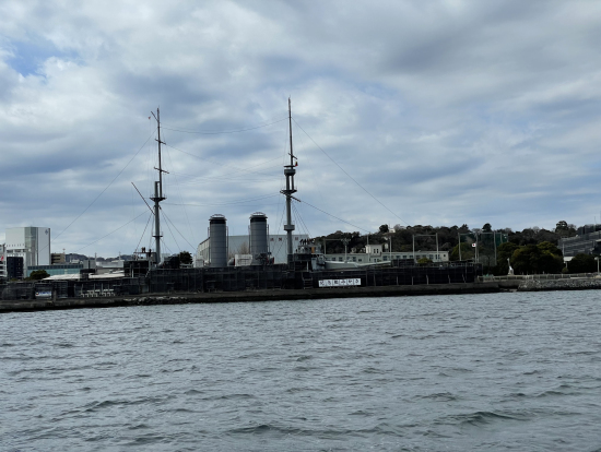 停泊している潜水艦