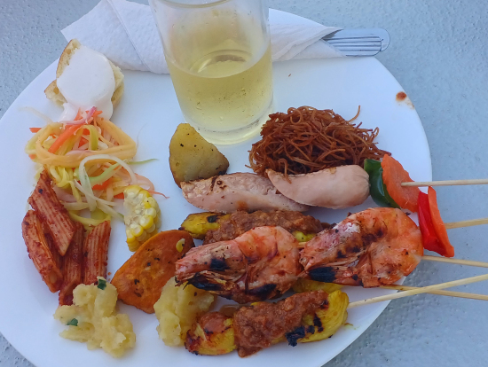 フリードリンク、フリーフード