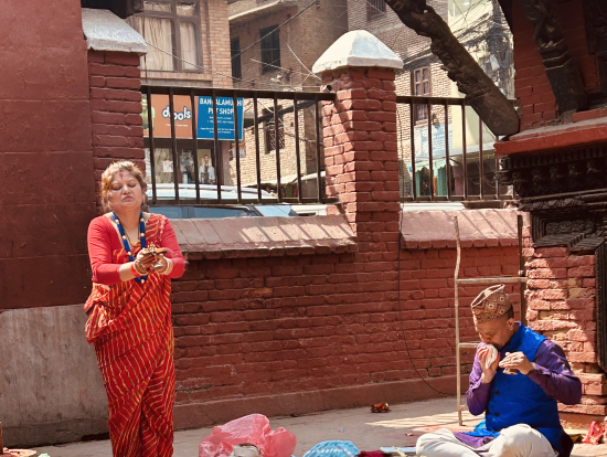 街歩きだけで人々の信仰が色濃く出ている街とわかります