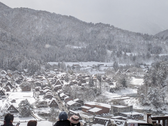 展望台から見た白川郷