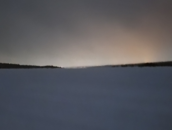 凍った川の壮大な景色