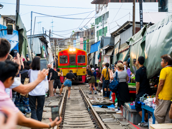 メークロン鉄道定番シーン