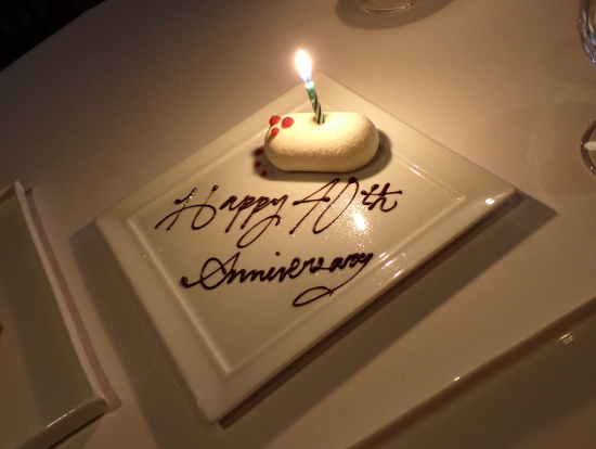 サービスのケーキ