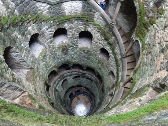 フリーメイソンの一員になった気分にさせてくれるレガレイラの井戸