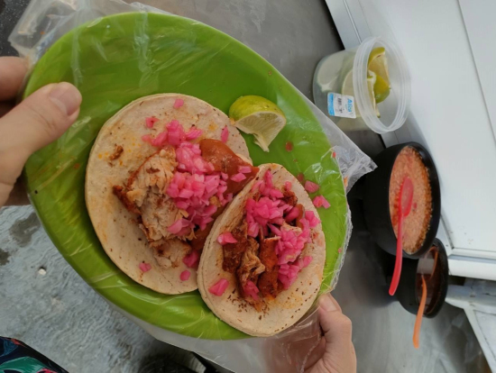 朝食に食べたTacos de Cochinita
