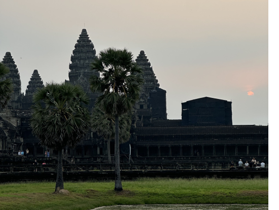 曇っていたので、なかなかみれなかった日の出