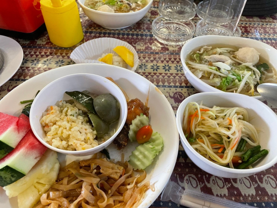 昼食