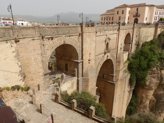ロンダの橋。下から見てみたかった。