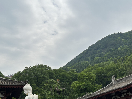 楊貴妃の像(トリミングされた?)