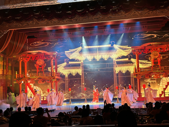 衣装も演出もきれいでした