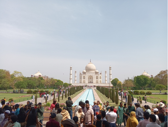 当日は天気も良く、観光日和でした。
