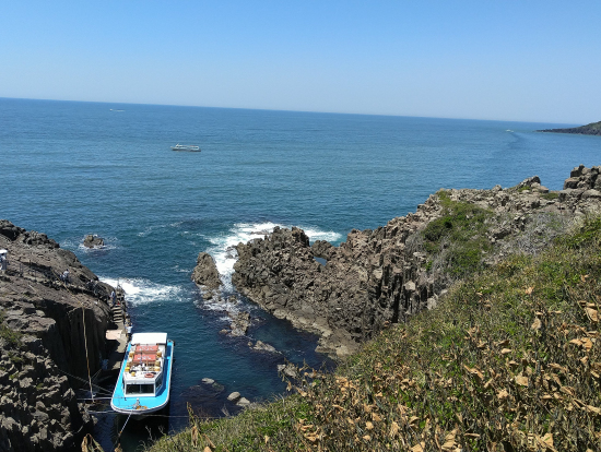 東尋坊の遊覧船です。ここから下まで降ります
