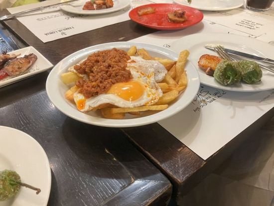 小皿料理 ポテトと目玉焼きのぐちゃぐちゃ
