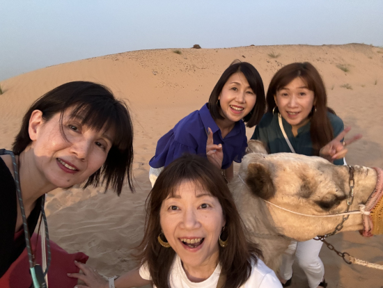 ラクダにも乗りました
