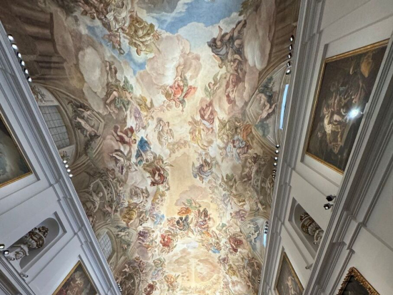 カテドラル付属の宝物館?だけでも見どころあり