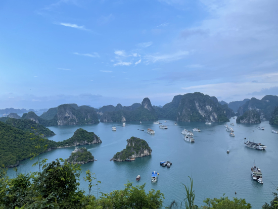 ティートップ島 展望台からの素晴らしいハロン湾の景色