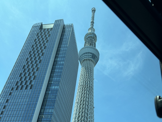 車窓からのスカイツリー