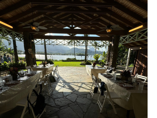 会場からはフィッシュポンドを見渡せます