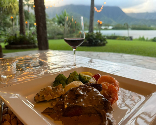 メインは豪華な3種盛