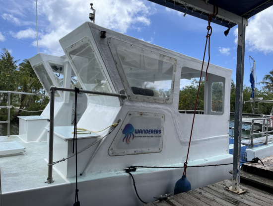 快適なダイビング船でした。