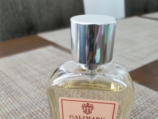 オリジナルの香水