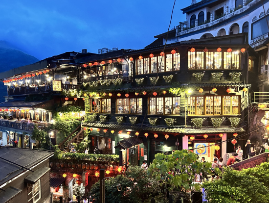九份・阿妹茶楼の夜景
