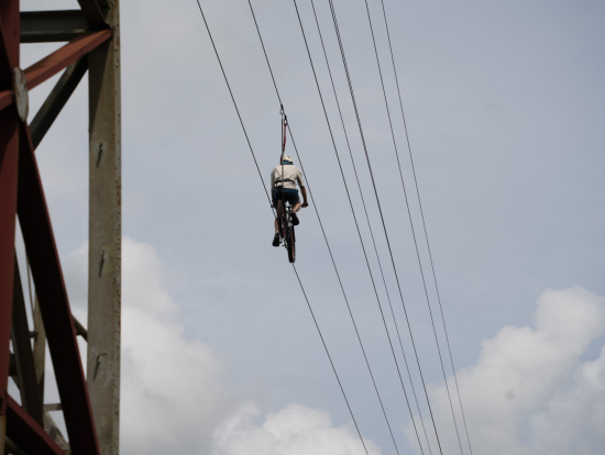 ジップラインバイク