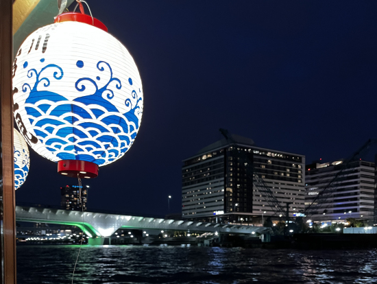 橋のライトアップが綺麗