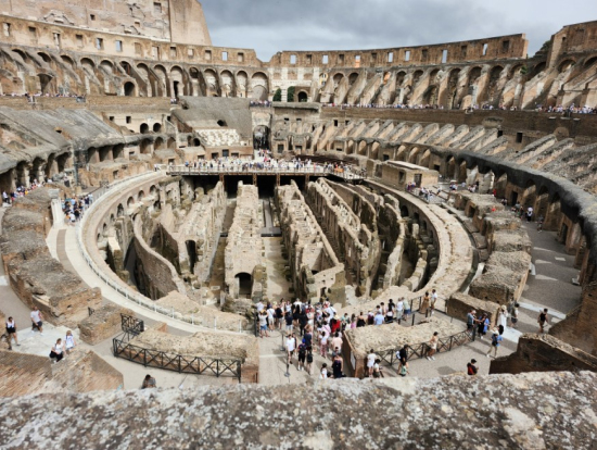 コロッセオ内部