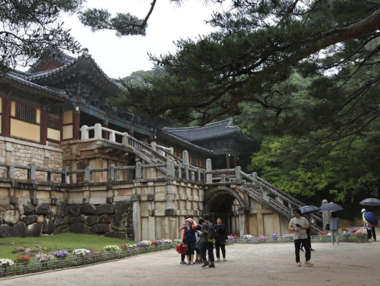 仏国寺の紫霞門