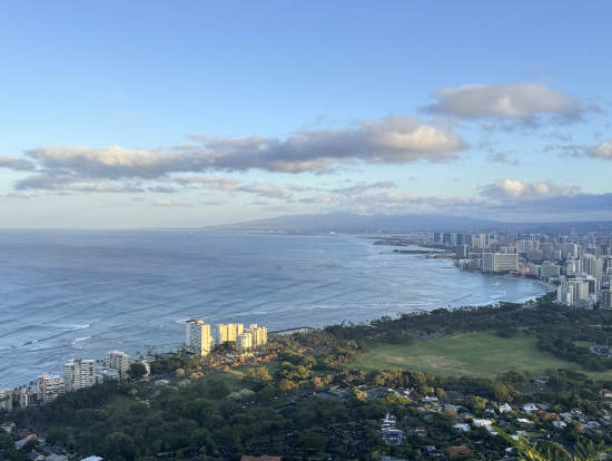 登山途中からのワイキキの眺め